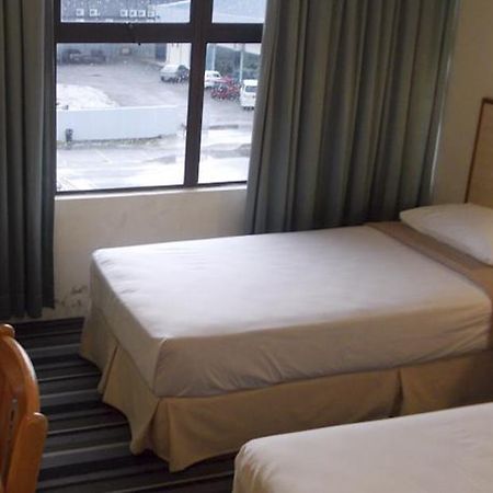 Sri Sutra Hotel Bandar Puchong Utama Luaran gambar