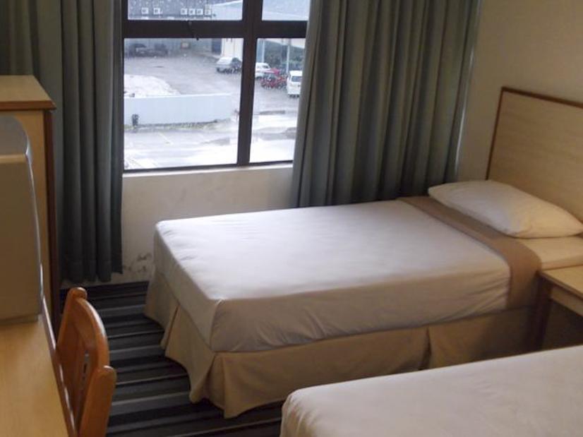 Sri Sutra Hotel Bandar Puchong Utama Luaran gambar